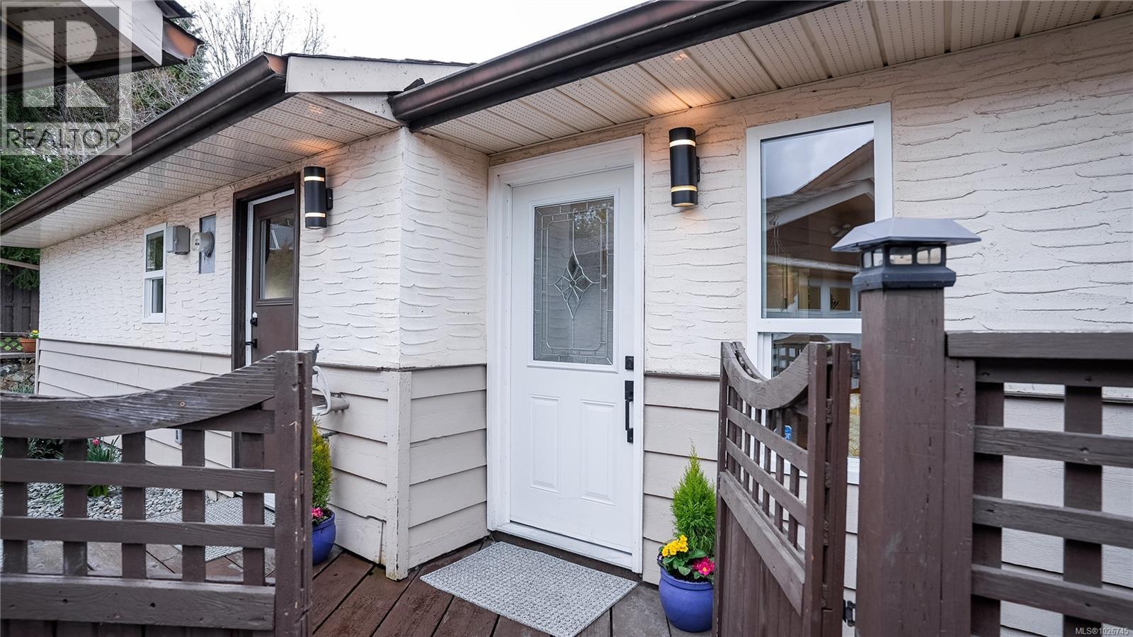 4254 Hayden Crt, Saanich, British Columbia  V8Z 6S2 - Photo 5 - 1026745