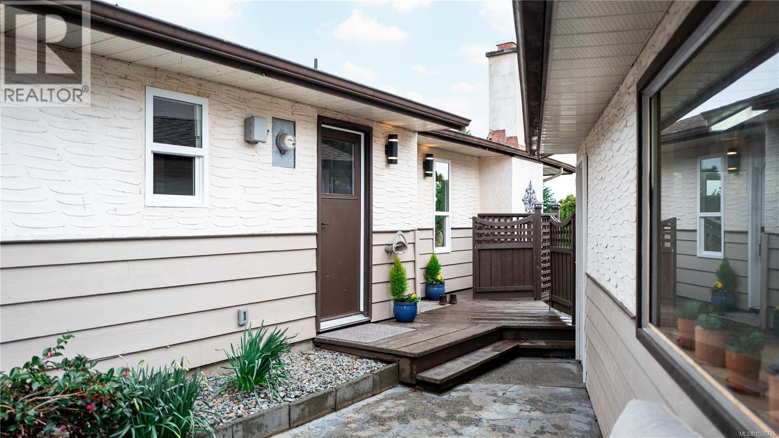 4254 Hayden Crt, Saanich, British Columbia  V8Z 6S2 - Photo 7 - 1026745