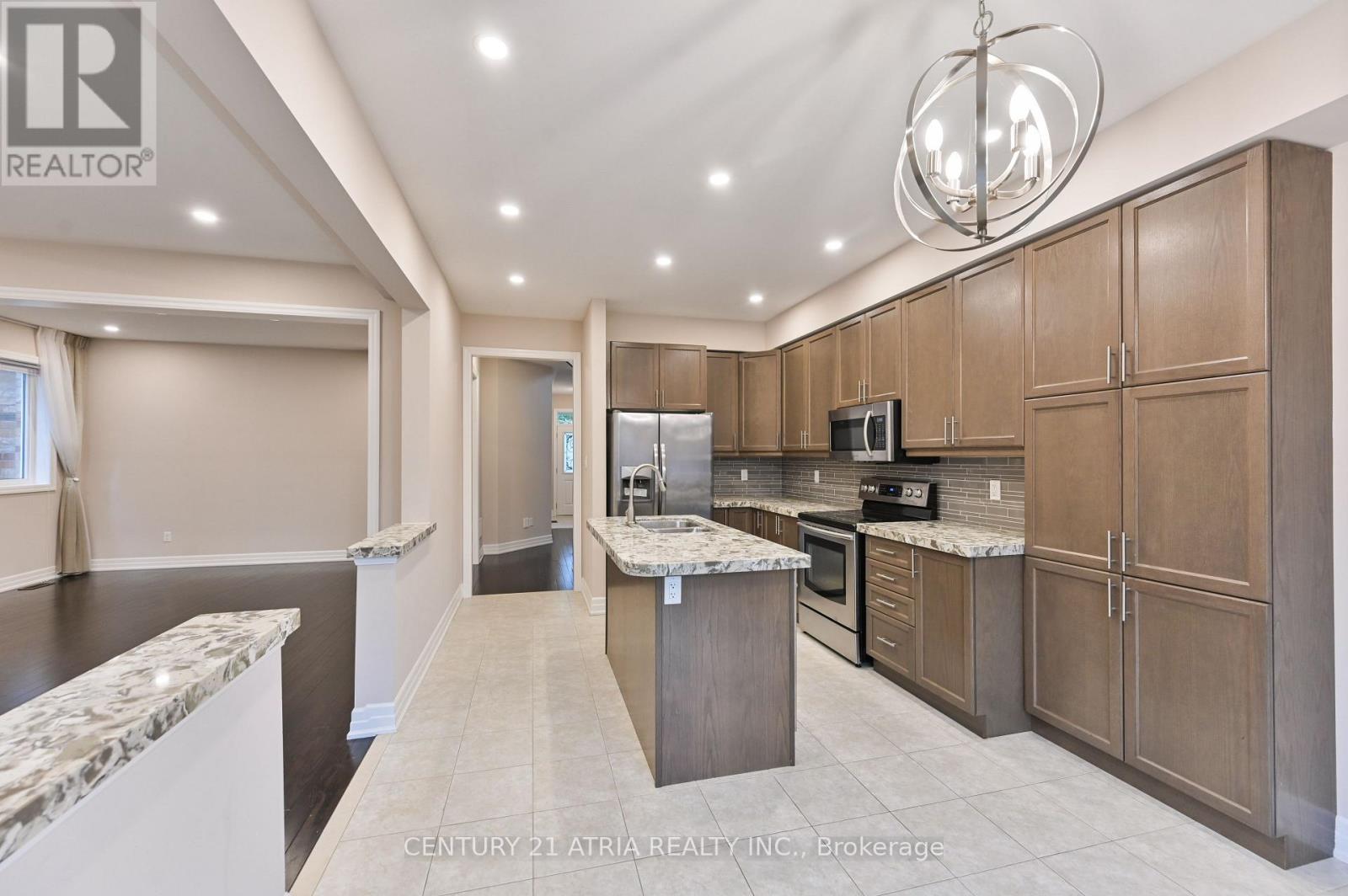 31 Fred Mason Street, Georgina (Keswick South), Ontario  L4P 0B2 - Photo 10 - N12831198