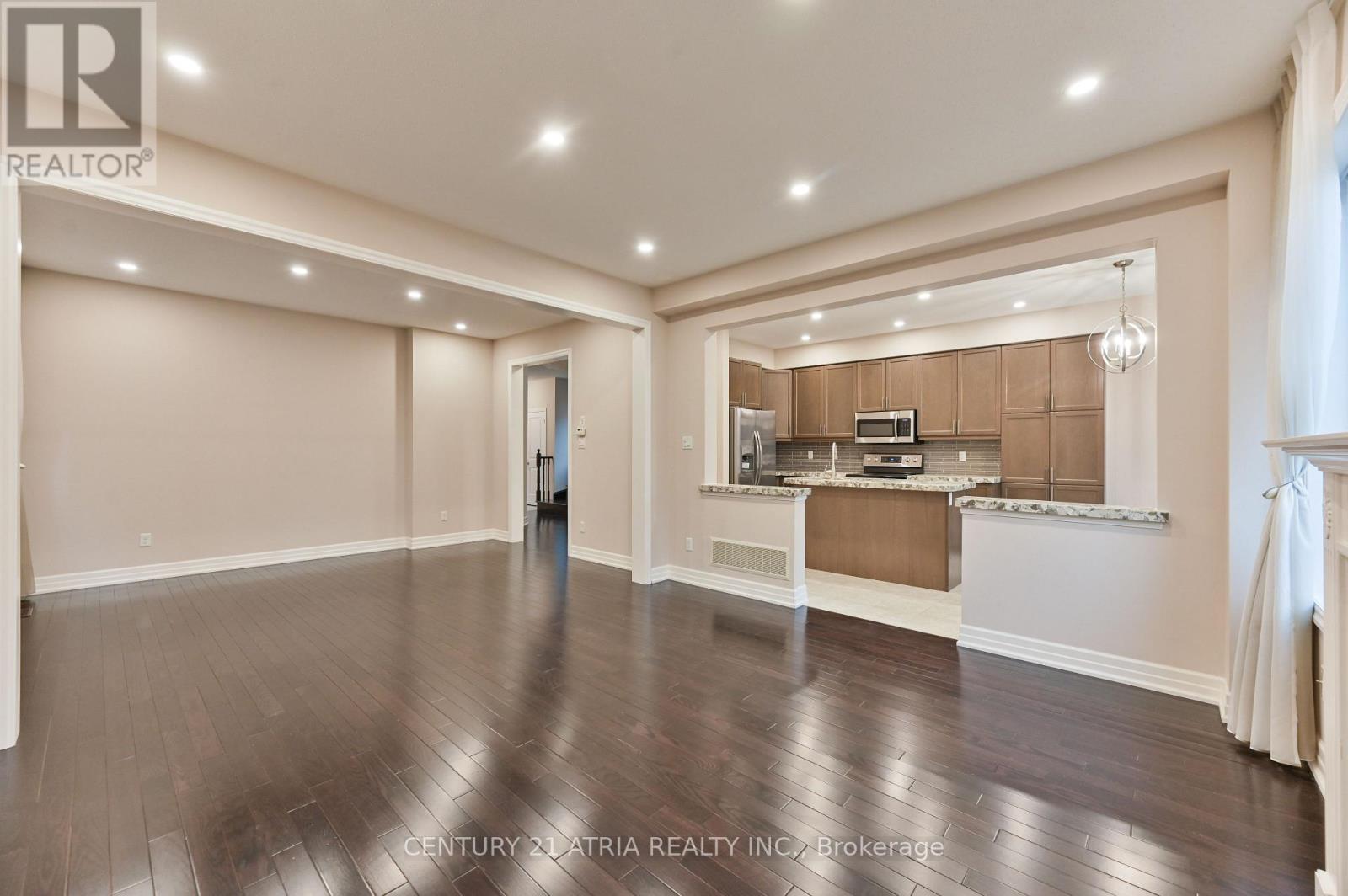 31 Fred Mason Street, Georgina (Keswick South), Ontario  L4P 0B2 - Photo 13 - N12831198