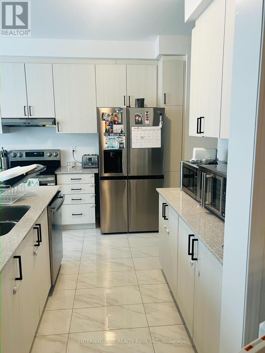 76 Mcbride Trail, Barrie, Ontario  L1C 0J9 - Photo 3 - S12831226