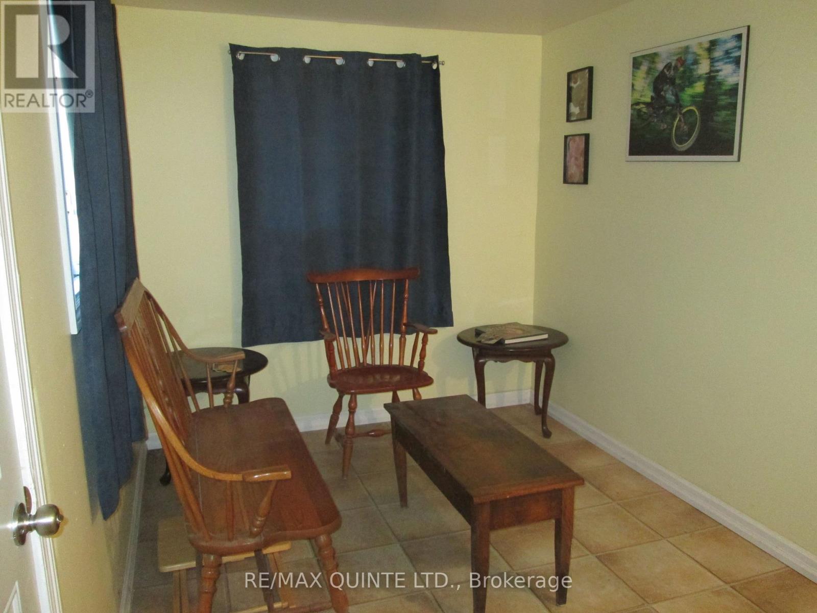 112 Parkview Road, Prince Edward County (Ameliasburg Ward), Ontario  K0K 1L0 - Photo 6 - X12484424