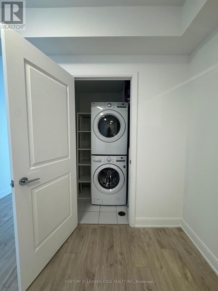 3904 - 70 Annie Craig Drive, Toronto (Mimico), Ontario  M8V 0C5 - Photo 13 - W12831212