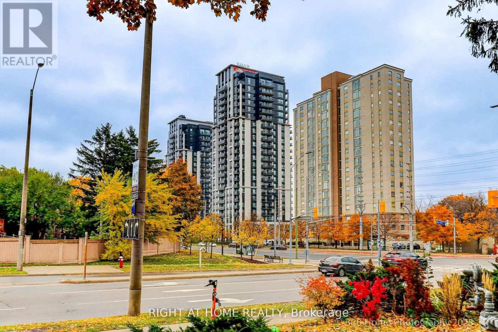 605 - 202 BURNHAMTHORPE ROAD E, mississauga (mississauga valleys), Ontario