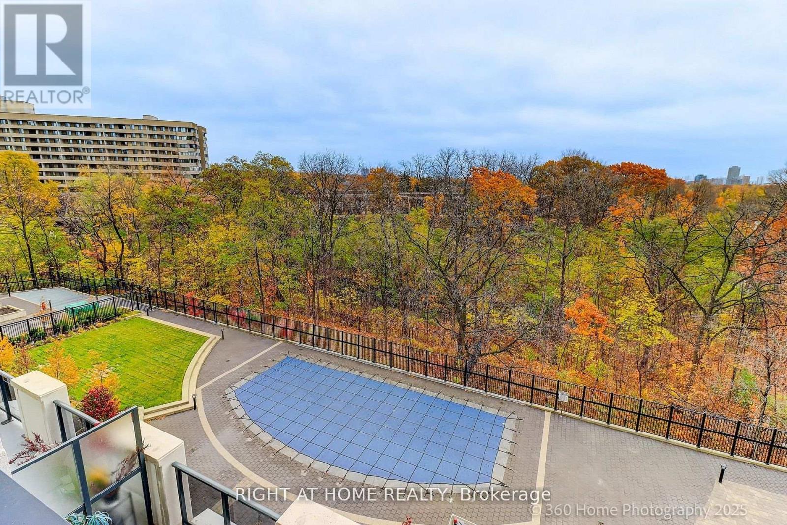 605 - 202 Burnhamthorpe Road E, Mississauga (Mississauga Valleys), Ontario  L5B 0A2 - Photo 29 - W12831242