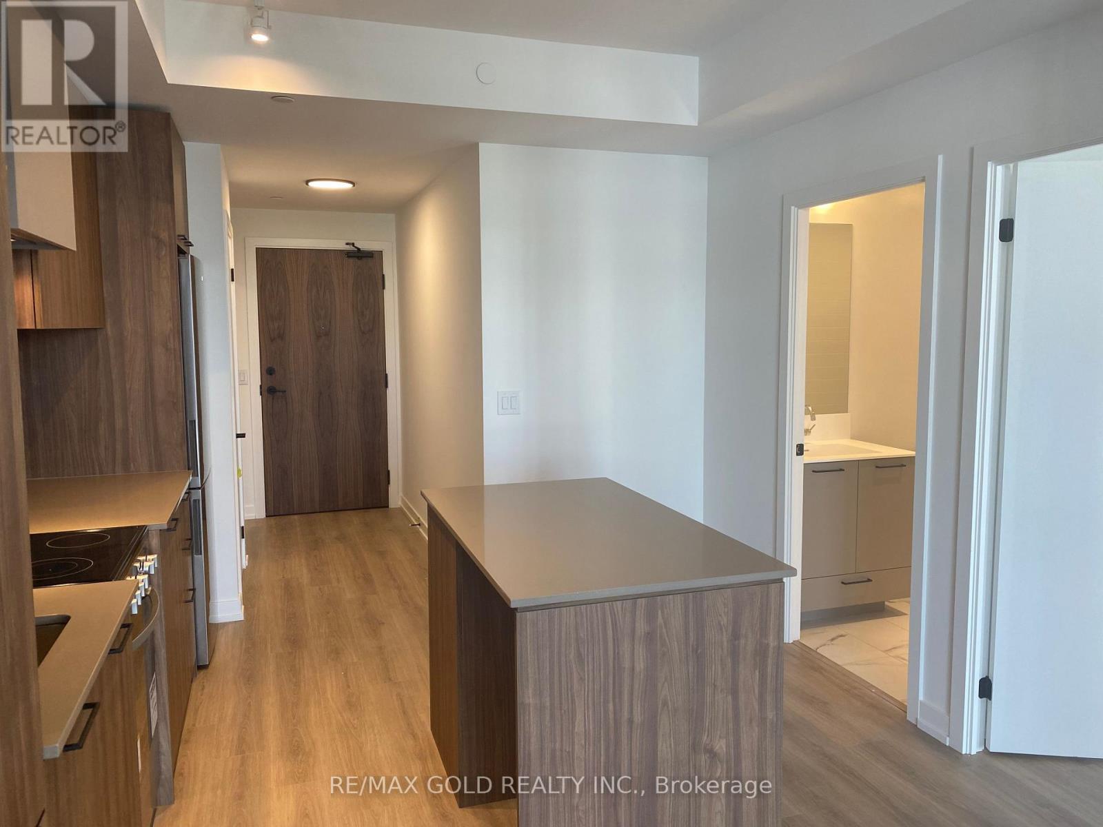 301 - 10 Lagerfeld Drive, Brampton (Northwest Brampton), Ontario  L7A 5L3 - Photo 21 - W12831258