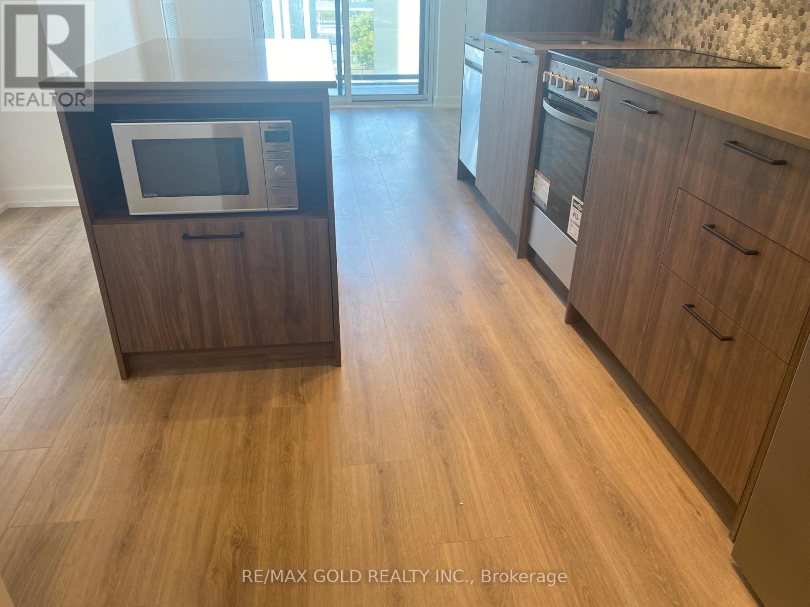 301 - 10 Lagerfeld Drive, Brampton (Northwest Brampton), Ontario  L7A 5L3 - Photo 38 - W12831258