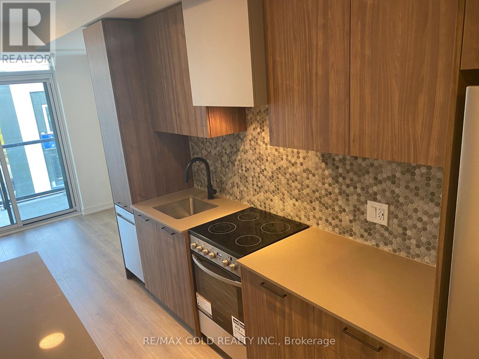 301 - 10 Lagerfeld Drive, Brampton (Northwest Brampton), Ontario  L7A 5L3 - Photo 44 - W12831258