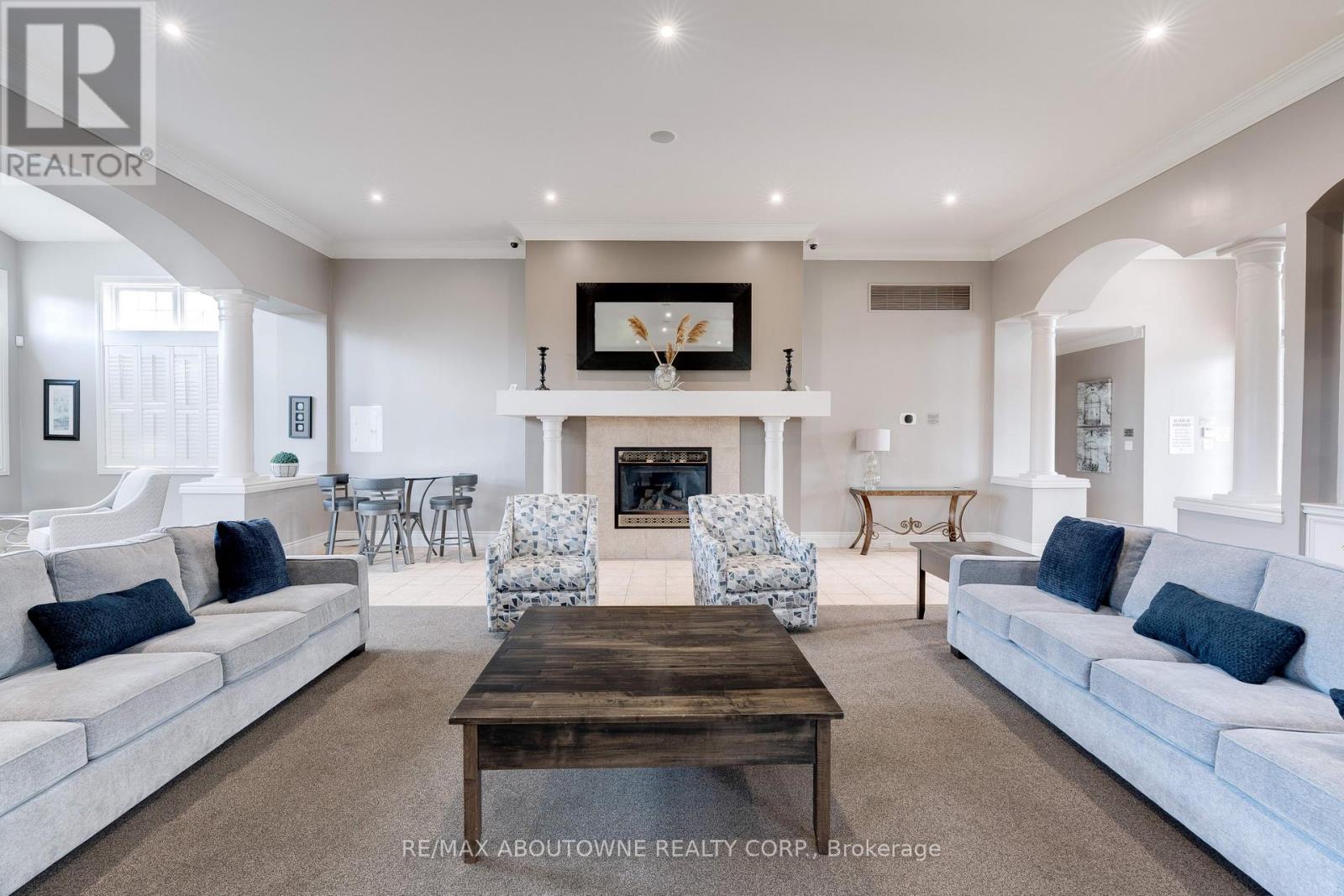 212 - 1460 Bishops Gate, Oakville (Ga Glen Abbey), Ontario  L6M 4N5 - Photo 12 - W12831264