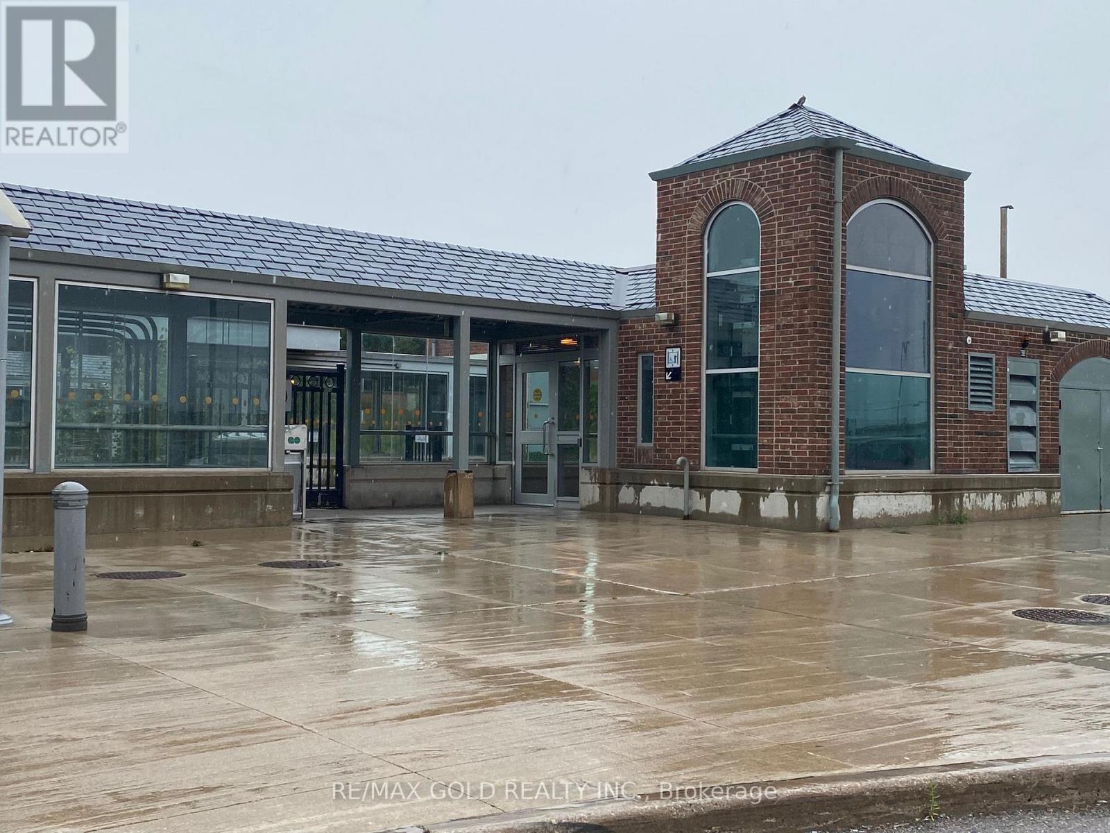 301 - 10 Lagerfeld Drive, Brampton (Northwest Brampton), Ontario  L7A 5L3 - Photo 49 - W12831280