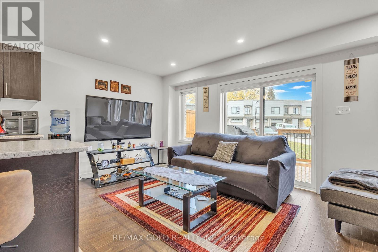 75 Pony Way, Kitchener, Ontario  N2R 0R8 - Photo 12 - X12831220