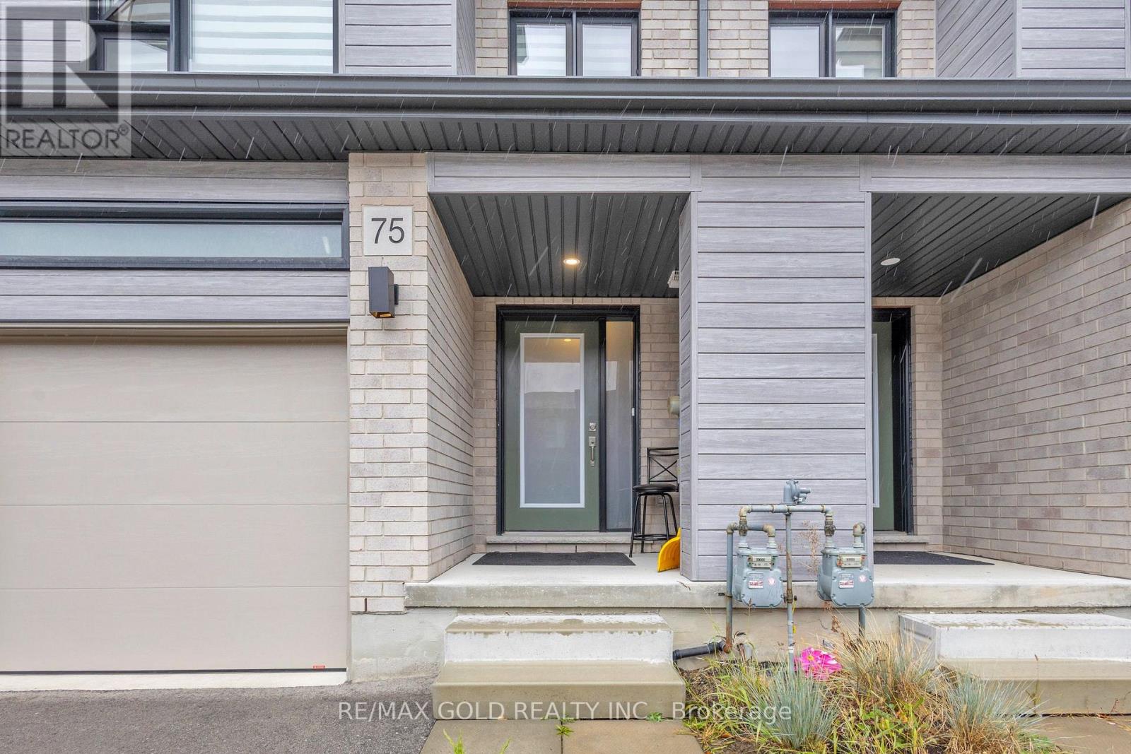 75 Pony Way, Kitchener, Ontario  N2R 0R8 - Photo 6 - X12831220