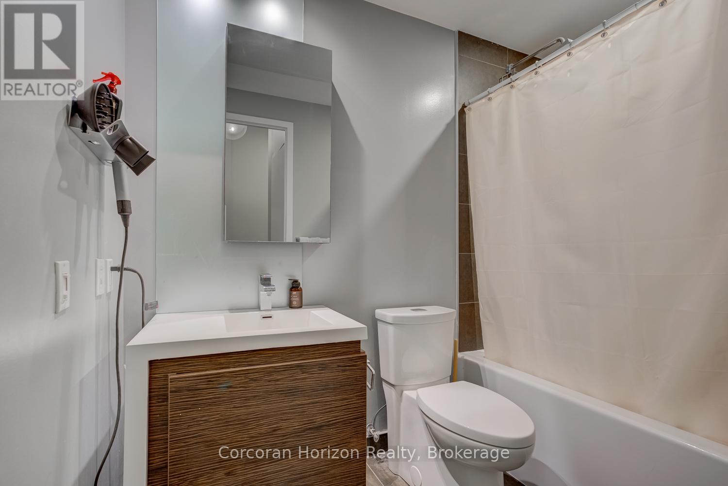 124 - 1030 King Street W, Toronto (Niagara), Ontario  M6K 1E6 - Photo 9 - C12831294