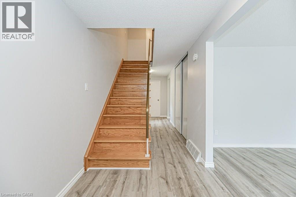 62 Pepperwood Crescent, Kitchener, Ontario  N2A 2R3 - Photo 15 - 40803635