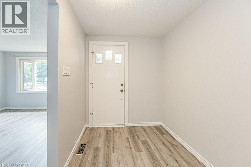 62 Pepperwood Crescent, Kitchener, Ontario  N2A 2R3 - Photo 5 - 40803635