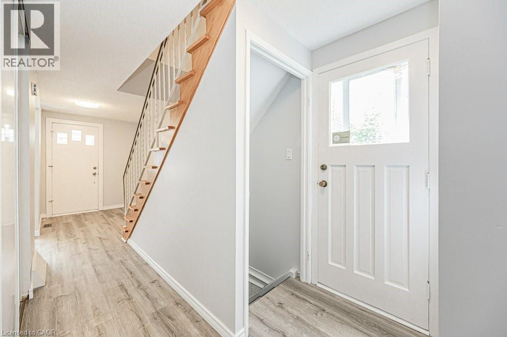 62 Pepperwood Crescent, Kitchener, Ontario  N2A 2R3 - Photo 8 - 40803635