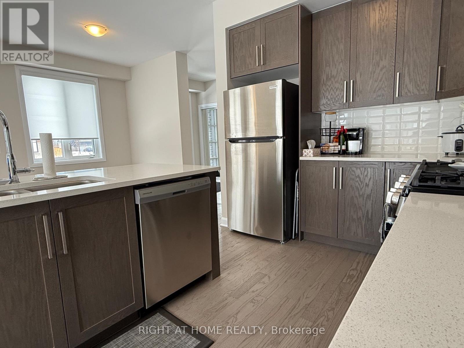 778 Jennie Trout Terrace, Ottawa, Ontario K2W 0K7 - Photo 10 - X12831288