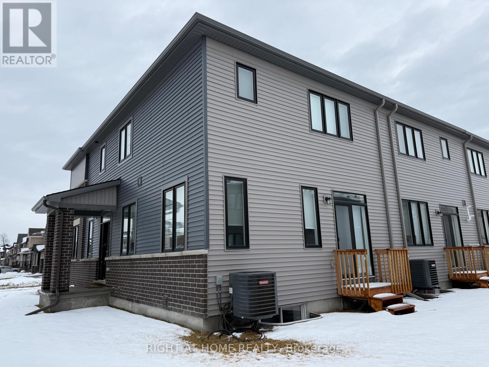 778 Jennie Trout Terrace, Ottawa, Ontario K2W 0K7 - Photo 26 - X12831288