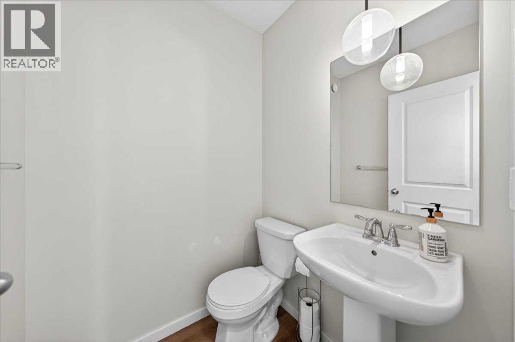 543 Livingston Way Ne, Calgary, Alberta  T3P 1Y5 - Photo 19 - A2289331