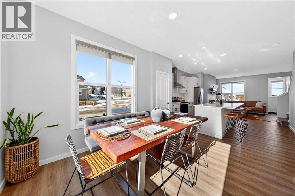 543 Livingston Way Ne, Calgary, Alberta  T3P 1Y5 - Photo 4 - A2289331