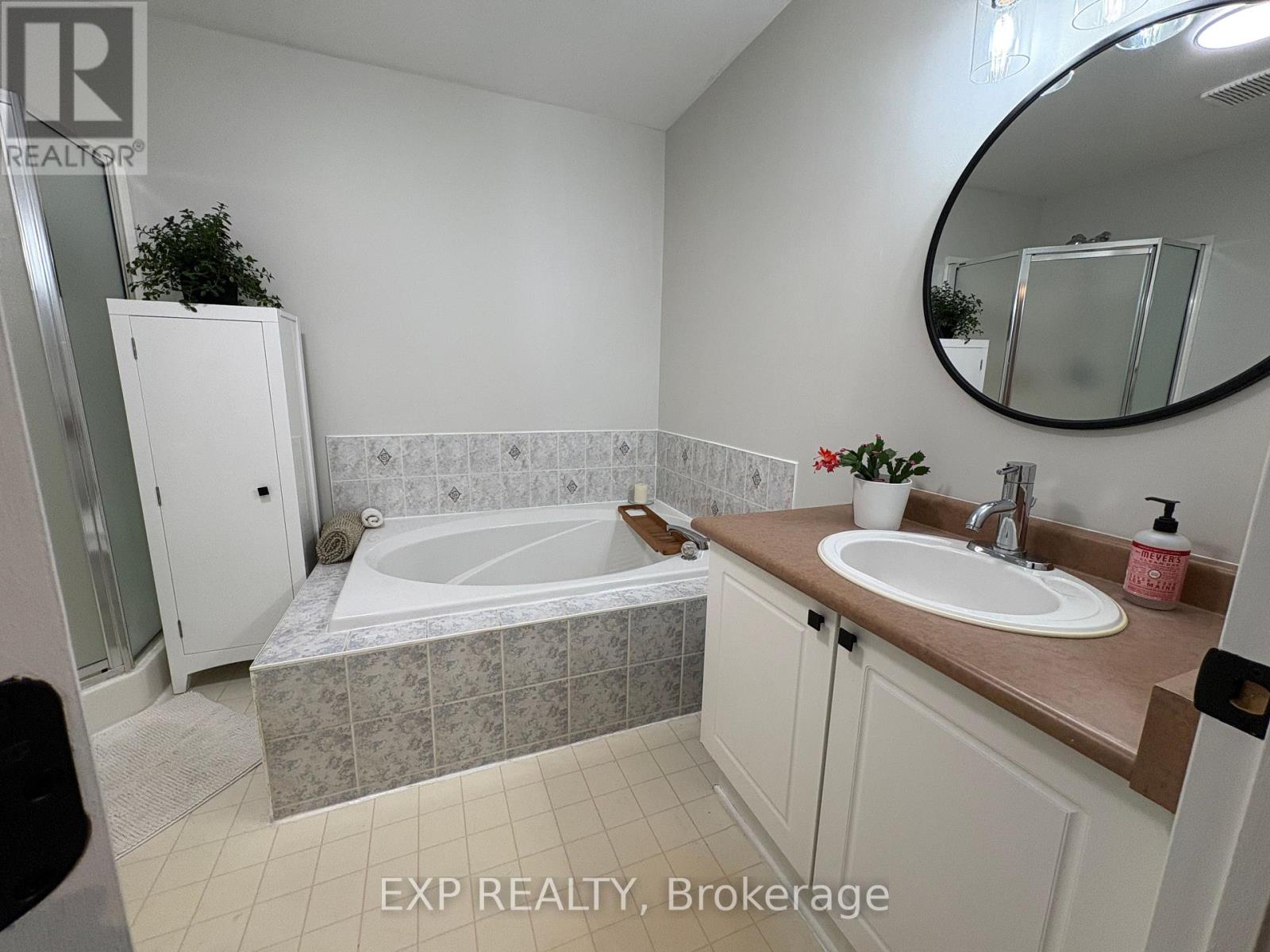 14 Drumso Street, Ottawa, Ontario  K1T 3Y2 - Photo 20 - X12581884