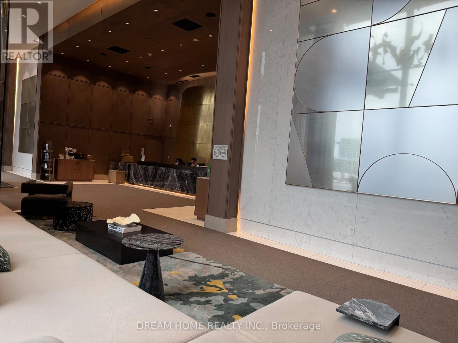 812 - 30 Inn On The Park Drive, Toronto, Ontario  M3C 0P7 - Photo 1 - C12831300