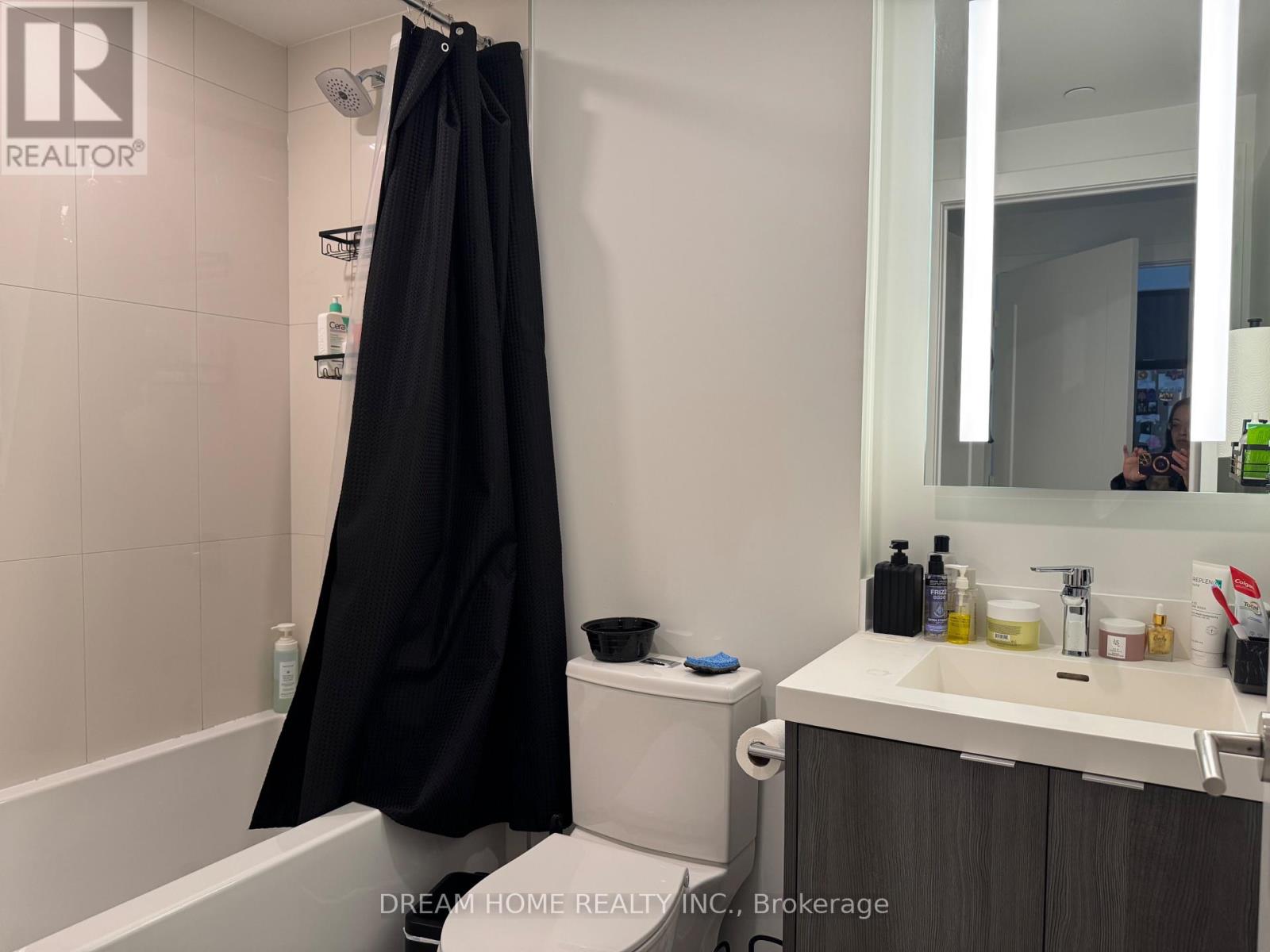 812 - 30 Inn On The Park Drive, Toronto, Ontario  M3C 0P7 - Photo 6 - C12831300