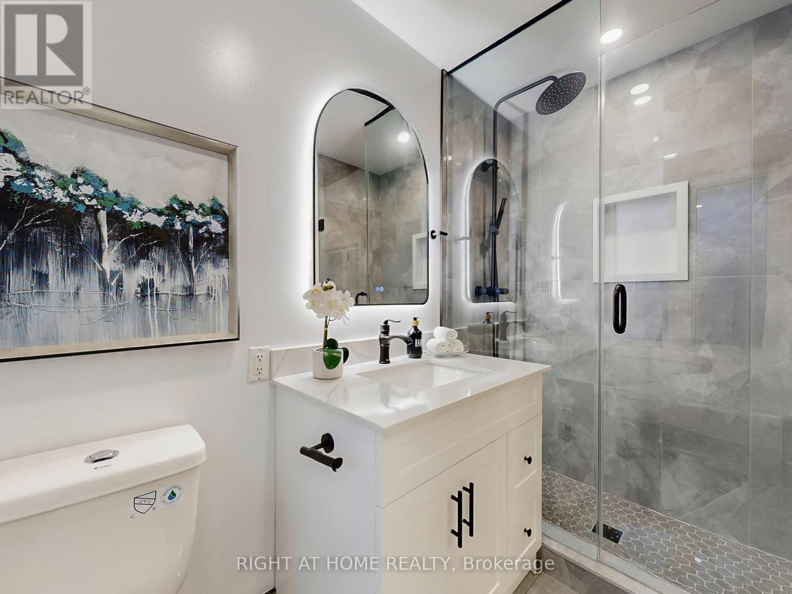 19 Shaughnessy Boulevard, Toronto, Ontario  M2J 1H4 - Photo 20 - C12831306