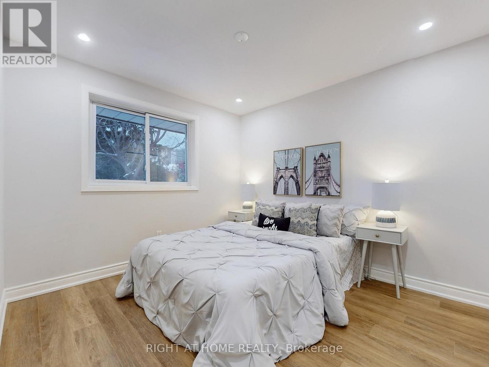 19 Shaughnessy Boulevard, Toronto, Ontario  M2J 1H4 - Photo 22 - C12831306