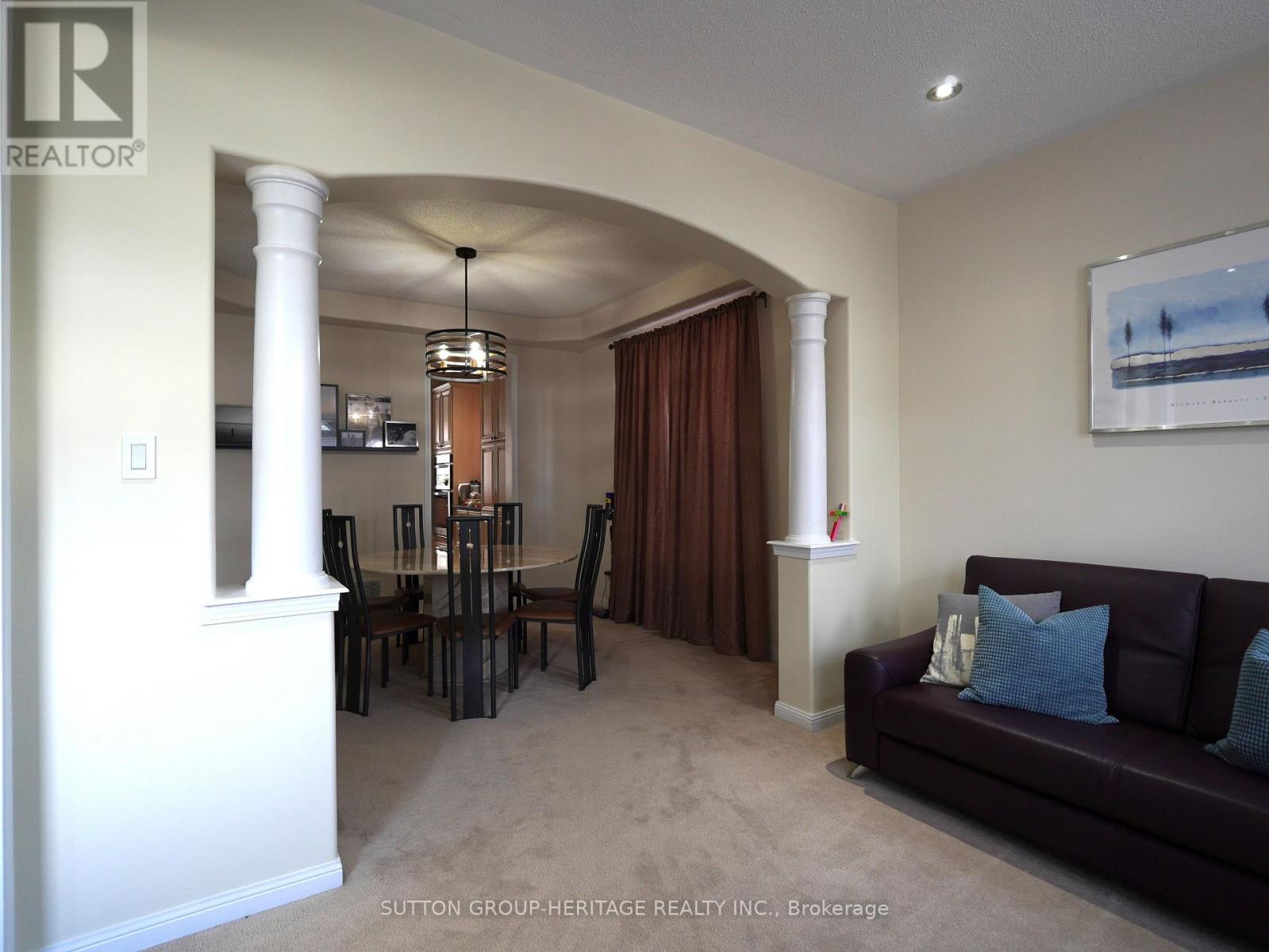 5 Baintree Street, Markham, Ontario  L6E 1G7 - Photo 5 - N12831312