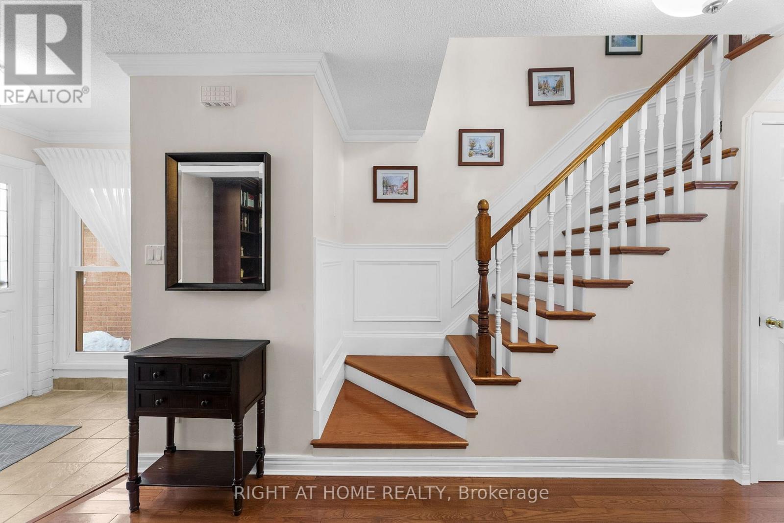 2454 Ploughshare Court, Mississauga, Ontario  L5L 3M6 - Photo 16 - W12831292