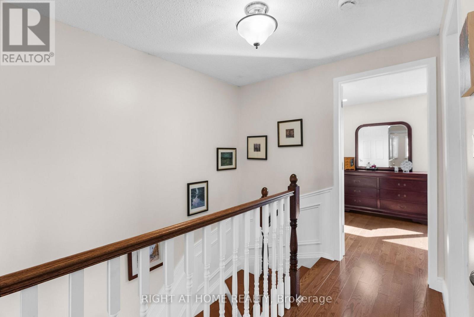 2454 Ploughshare Court, Mississauga, Ontario  L5L 3M6 - Photo 18 - W12831292