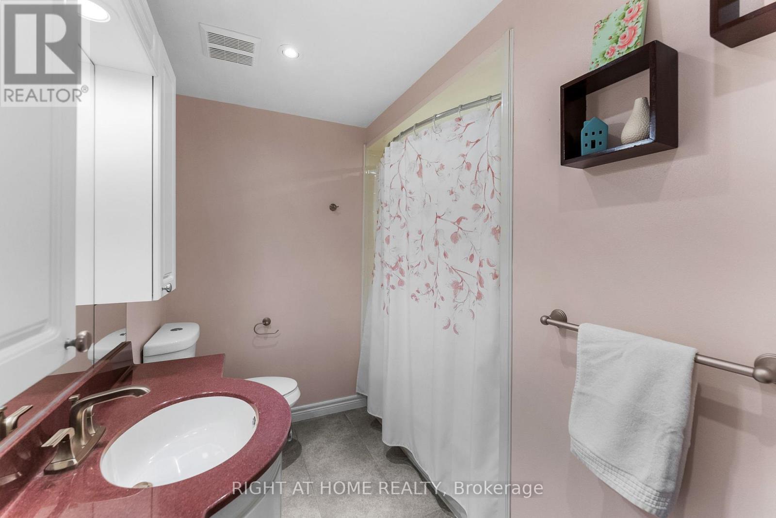 2454 Ploughshare Court, Mississauga, Ontario  L5L 3M6 - Photo 26 - W12831292