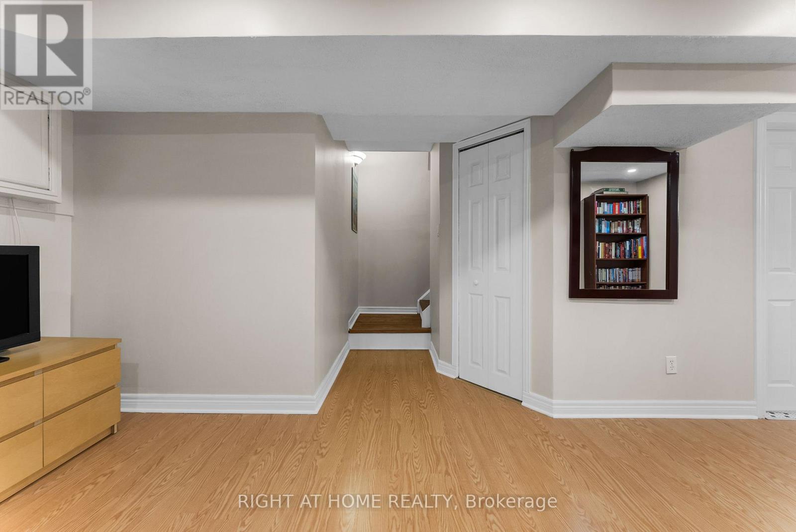 2454 Ploughshare Court, Mississauga, Ontario  L5L 3M6 - Photo 27 - W12831292