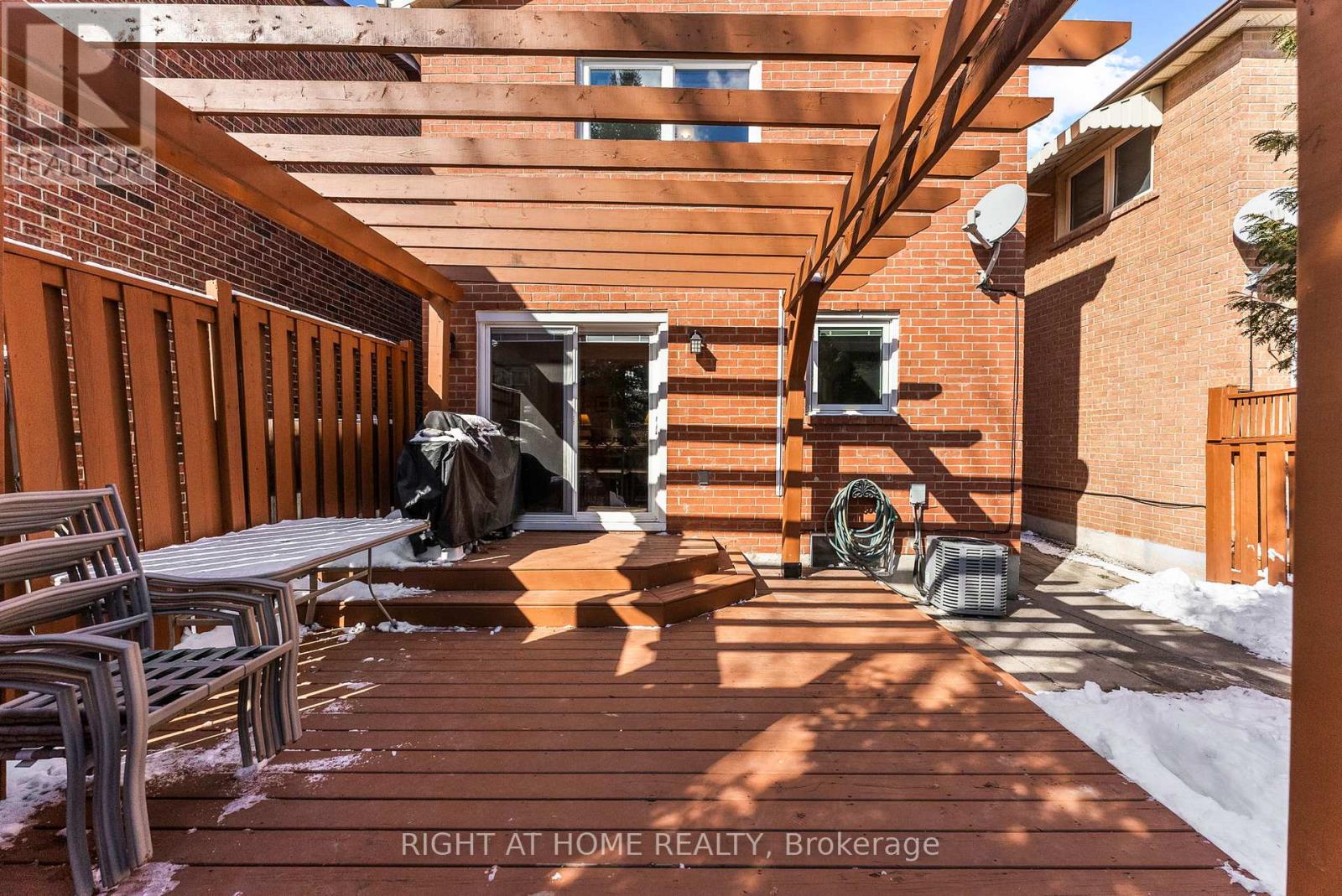 2454 Ploughshare Court, Mississauga, Ontario  L5L 3M6 - Photo 34 - W12831292