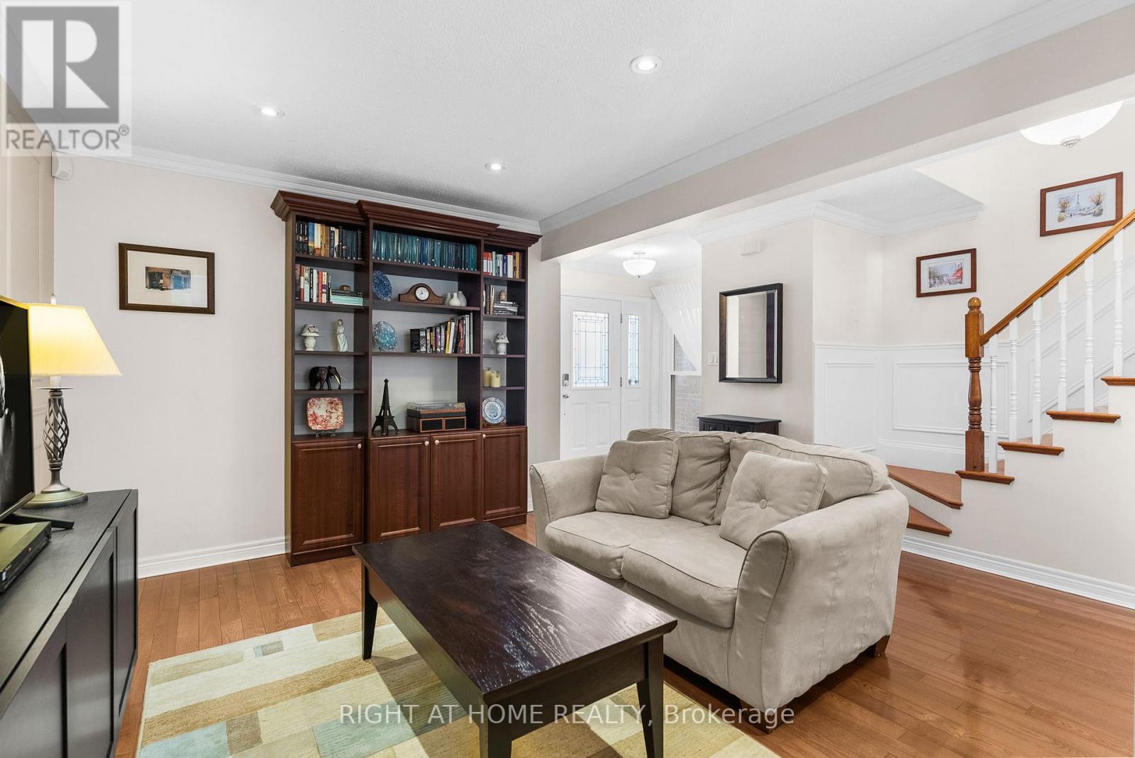 2454 Ploughshare Court, Mississauga, Ontario  L5L 3M6 - Photo 9 - W12831292