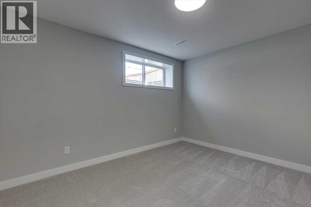 2 Evron Place, Trochu, Alberta T0M 2C0 - Photo 38 - A2288410