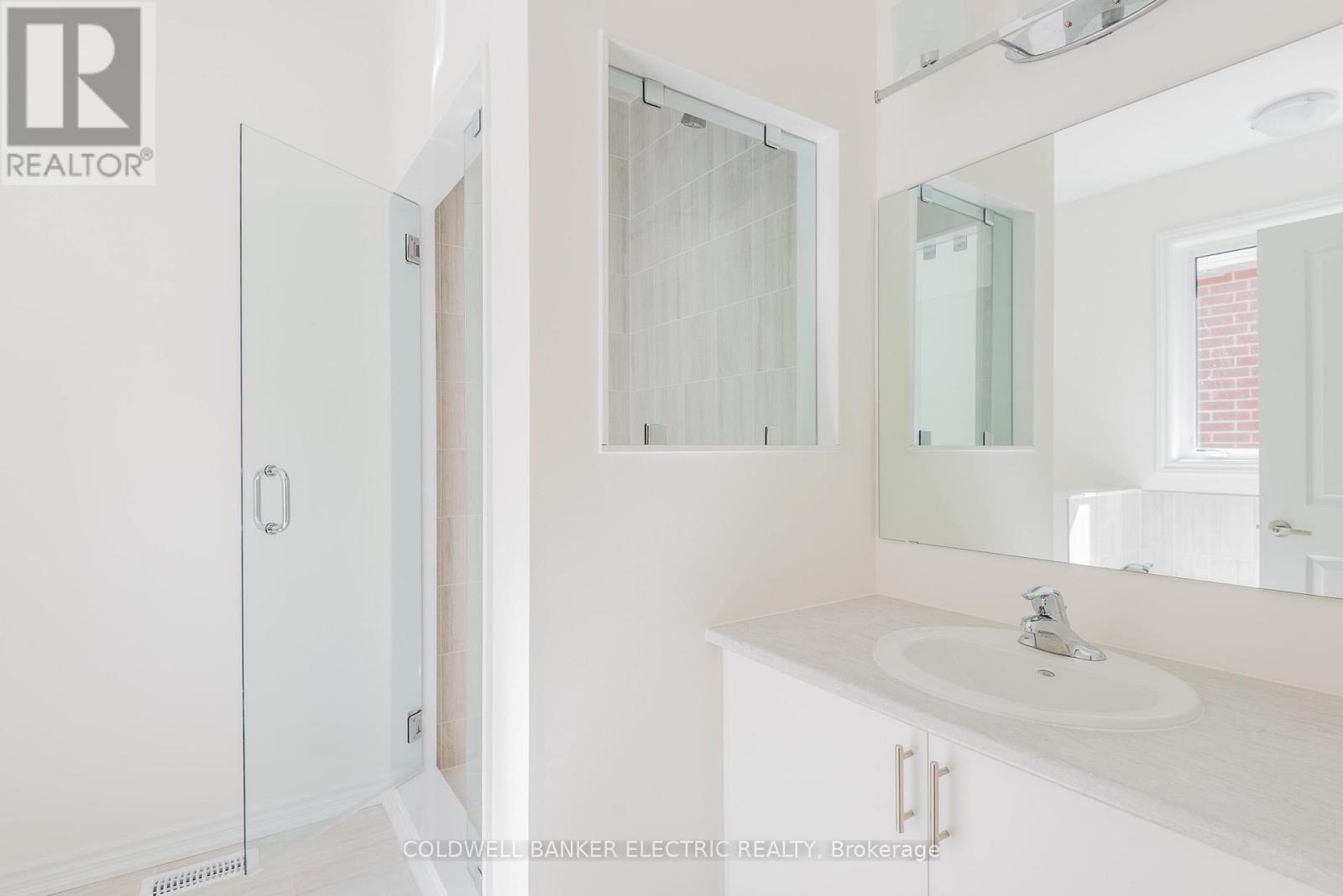 53 Hillcroft Way, Kawartha Lakes, Ontario  K0M 1A0 - Photo 17 - X12796912