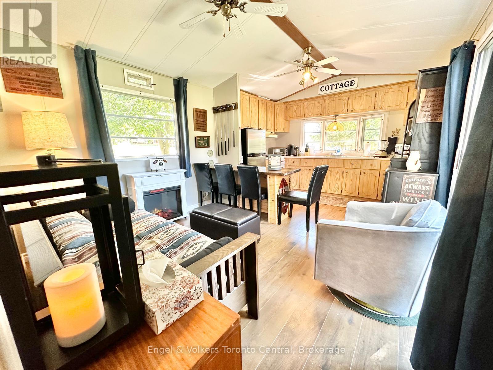 E 14 - 7489 Sideroad 5 E, Wellington North, Ontario  N0G 2L0 - Photo 6 - X12831396