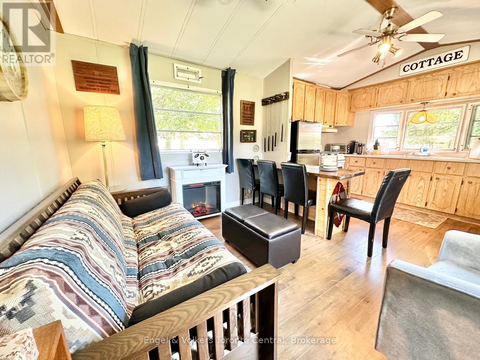 E 14 - 7489 Sideroad 5 E, Wellington North, Ontario  N0G 2L0 - Photo 8 - X12831396