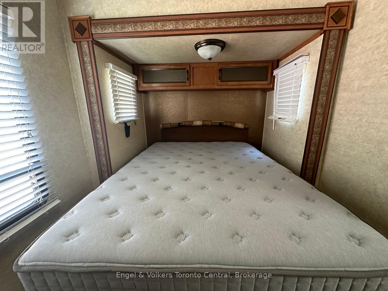 S 14 - 7489 Sideraod 5 E, Wellington North, Ontario  N0G 2L0 - Photo 13 - X12831398