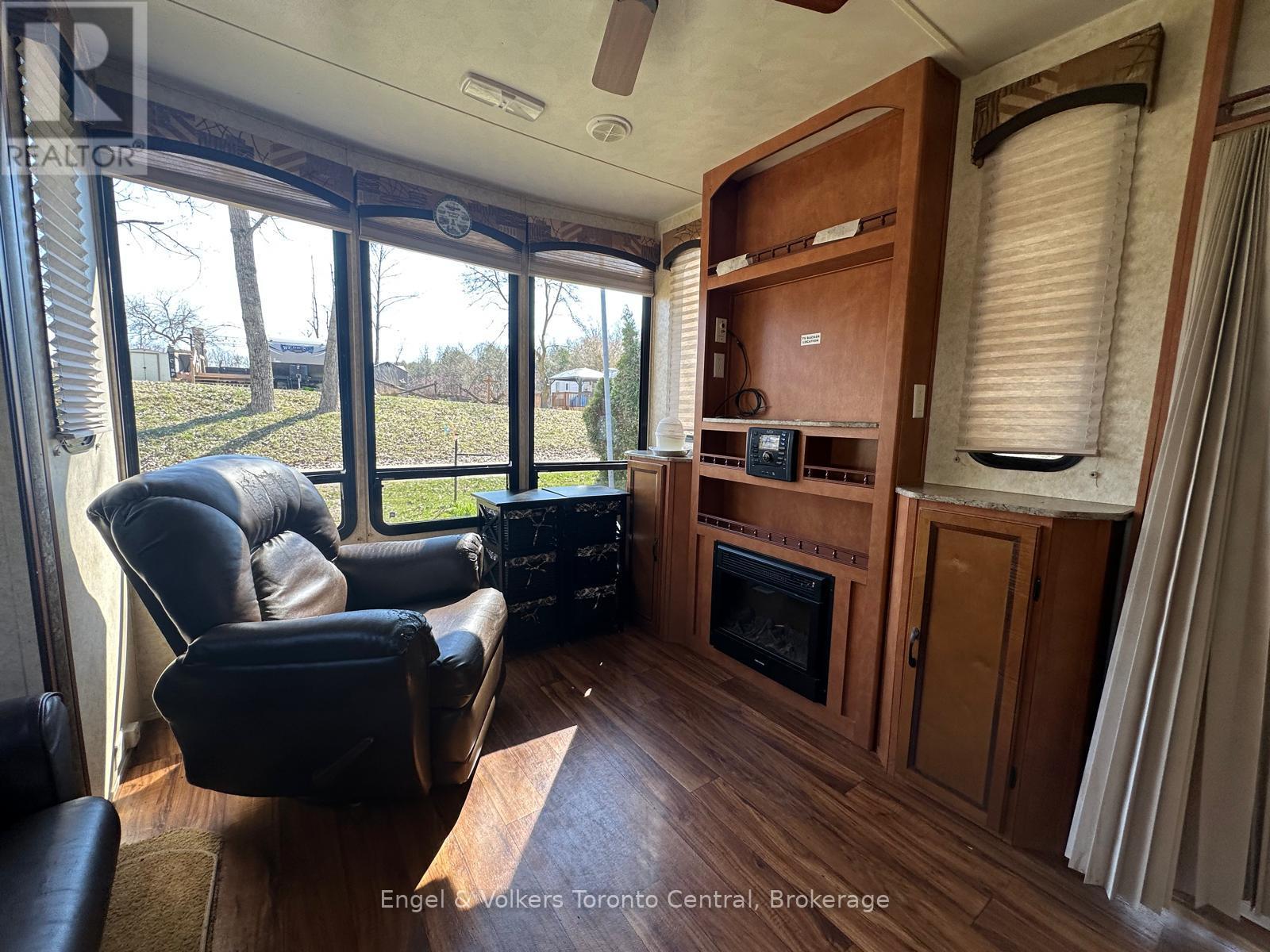 S 14 - 7489 Sideraod 5 E, Wellington North, Ontario  N0G 2L0 - Photo 6 - X12831398