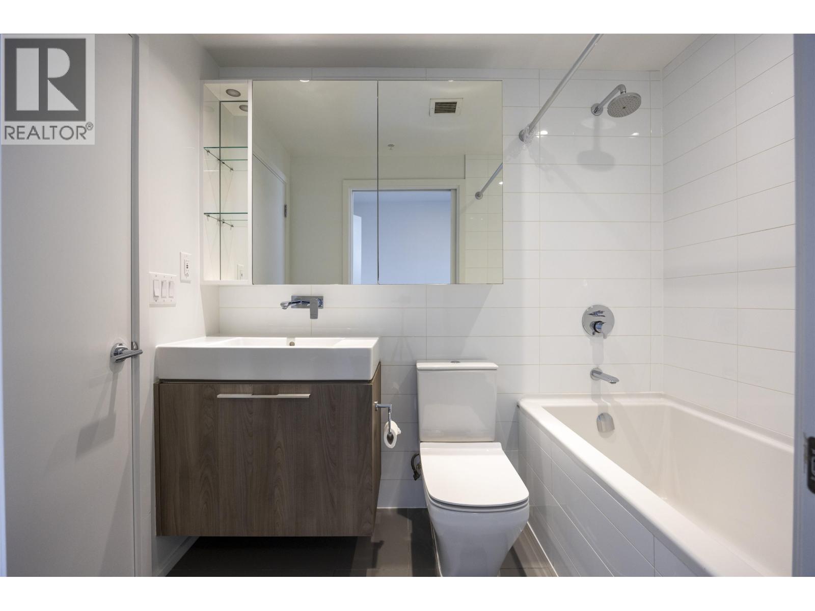 809 1955 Alpha Way, Burnaby, British Columbia  V5C 0K9 - Photo 9 - R3094373