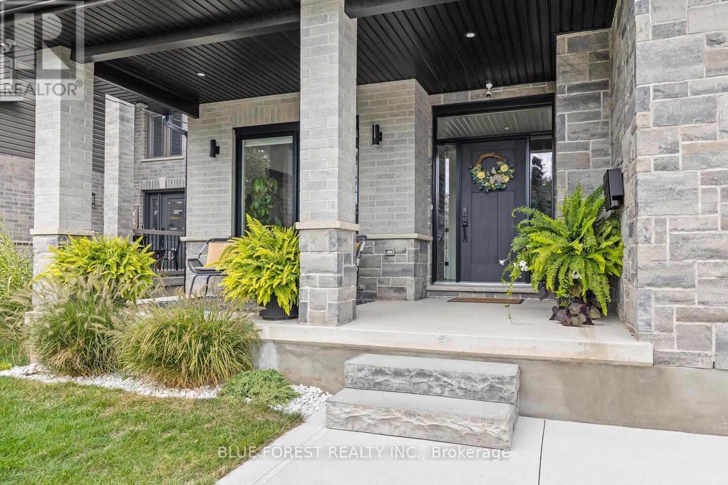 580 Eden Avenue, London South, Ontario  N6C 2Z6 - Photo 3 - X12831322