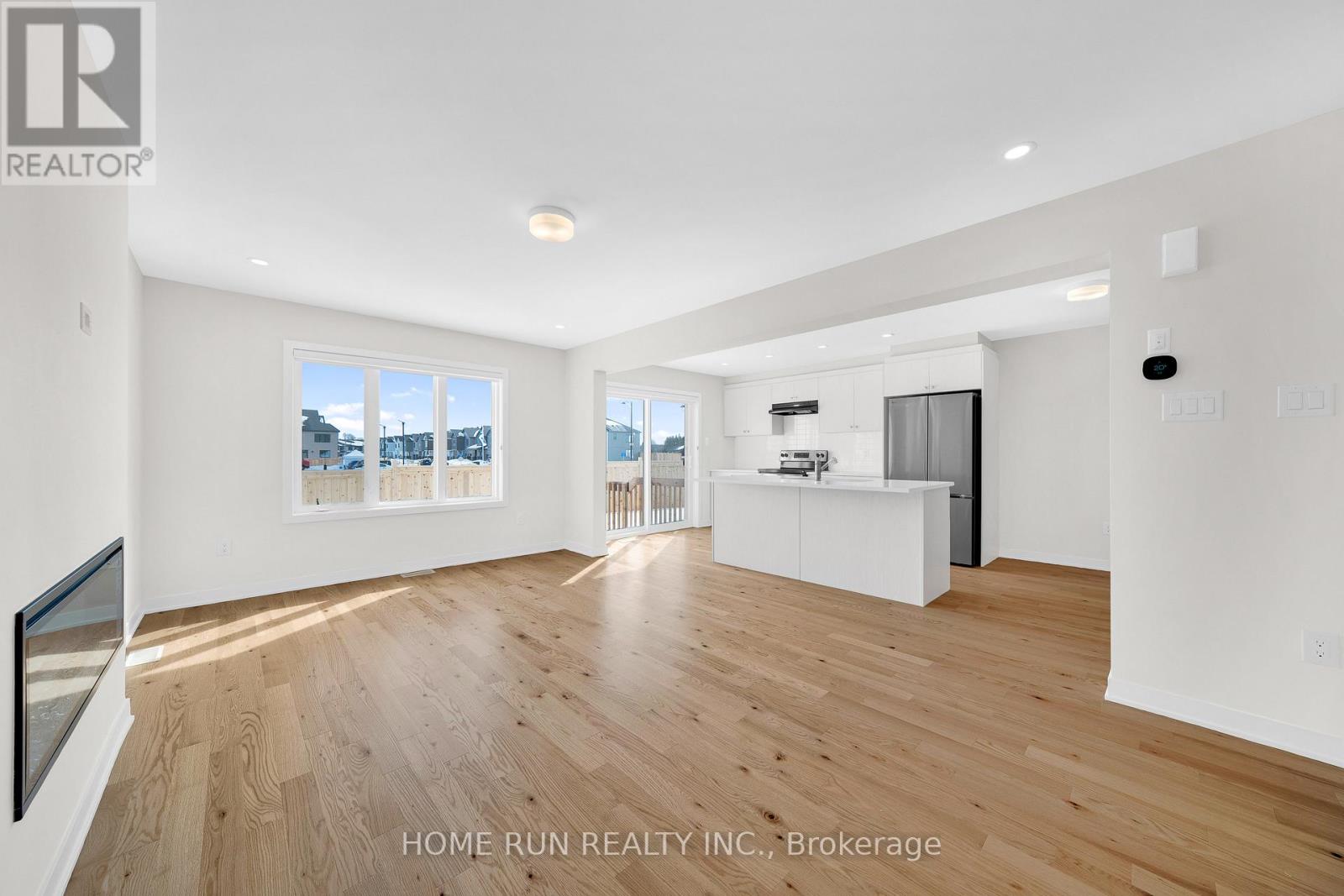 124 Tonic Crescent, Ottawa, Ontario  K2W 0N1 - Photo 10 - X12831362