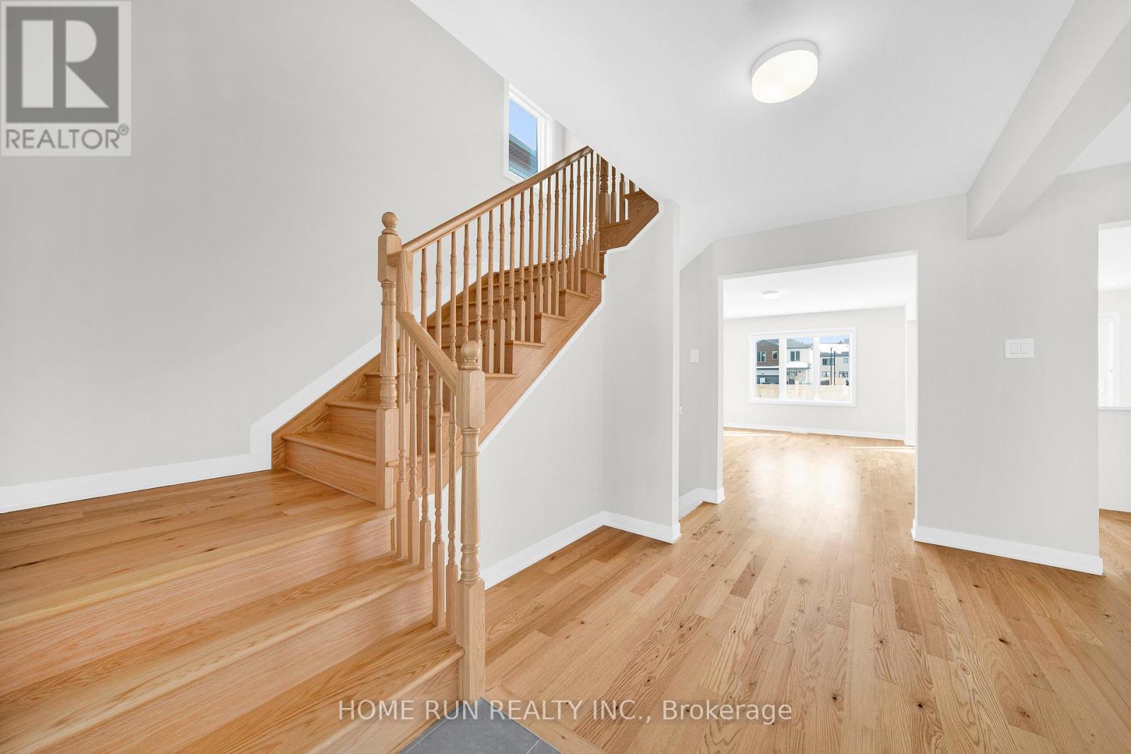 124 Tonic Crescent, Ottawa, Ontario  K2W 0N1 - Photo 4 - X12831362