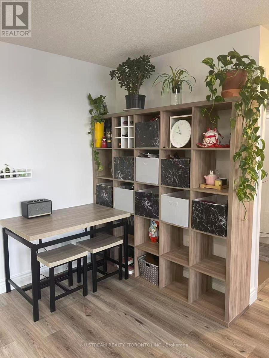 1606 - 121 Mcmahon Drive, Toronto, Ontario  M2K 0C1 - Photo 7 - C12831318