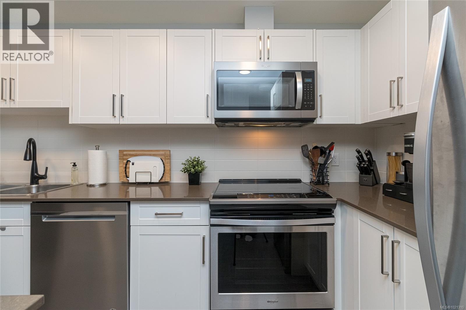 304 868 Orono Ave, Langford, British Columbia  V8B 0X9 - Photo 15 - 1021310