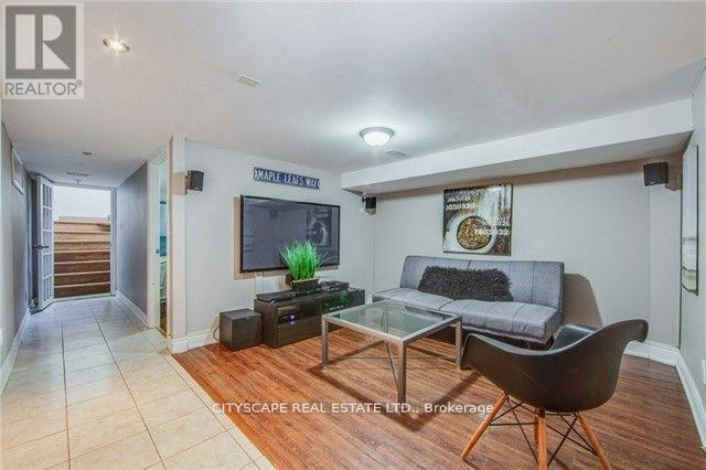 174 Coxwell Avenue, Toronto, Ontario  M4L 3B2 - Photo 16 - E12831350