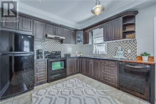 174 Coxwell Avenue, Toronto, Ontario  M4L 3B2 - Photo 7 - E12831350